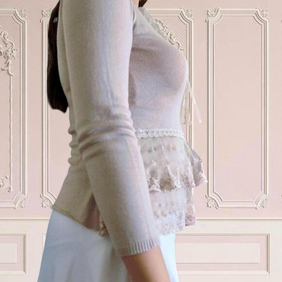 Cutest coquette/shoujo taupe and cream lace trim blouse - Picture 3 of 5